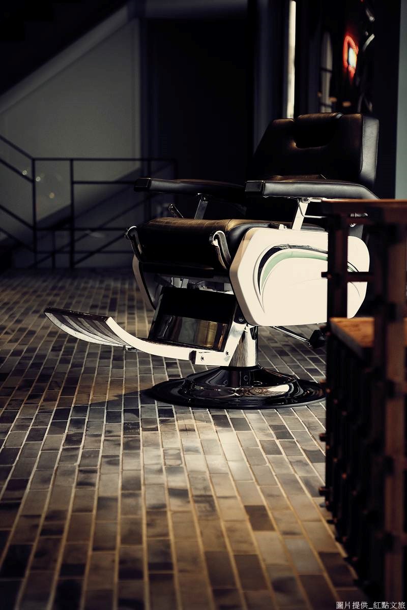 位於台中市區，六月下旬剛開幕的台中紅點文旅，甫開幕